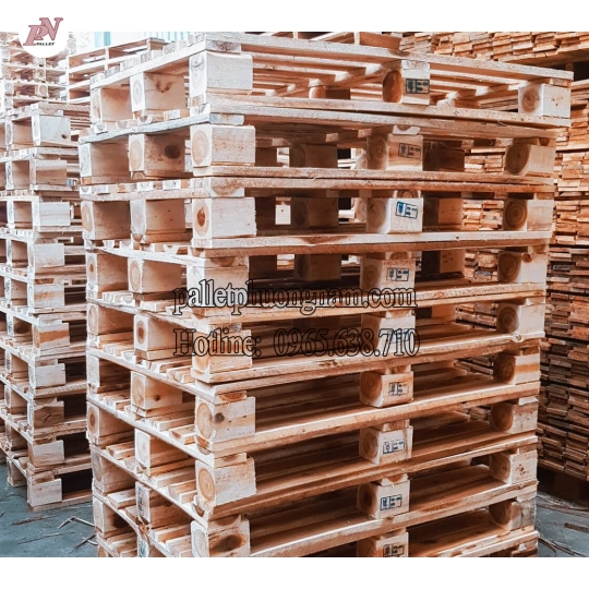 Pallet Gỗ Tràm 1150 Vuông